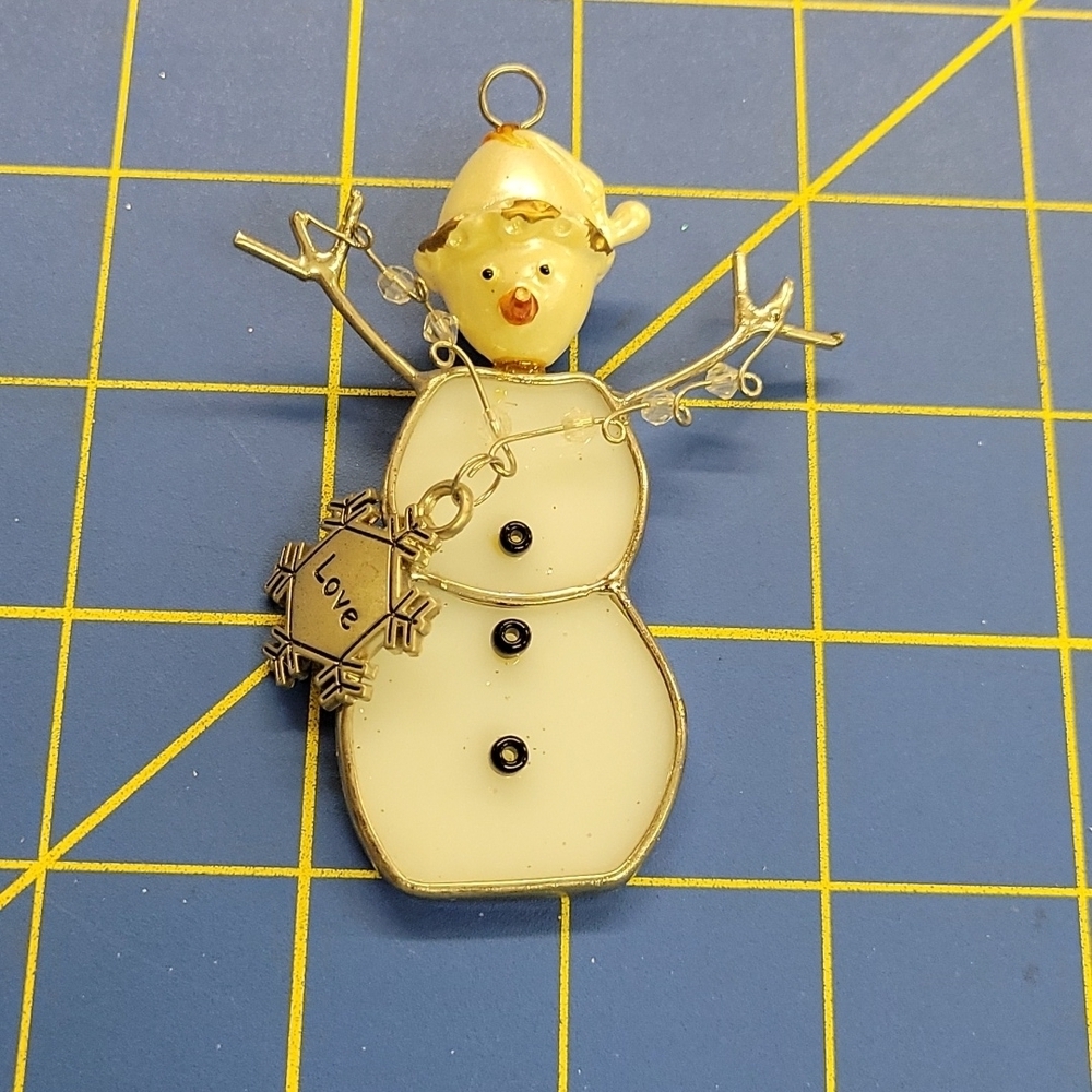 La Ti Da Handmade Creations Vintage Ornament Pendant 3.5" x 2"